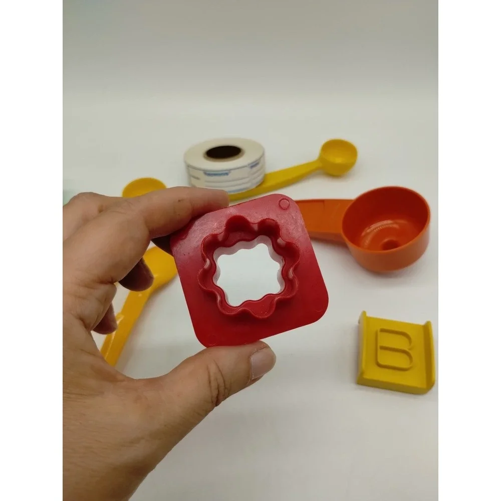 Tupperware lot nice